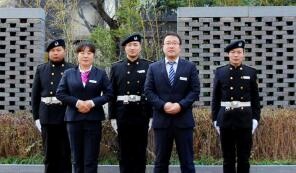 道一聲“辛苦了”